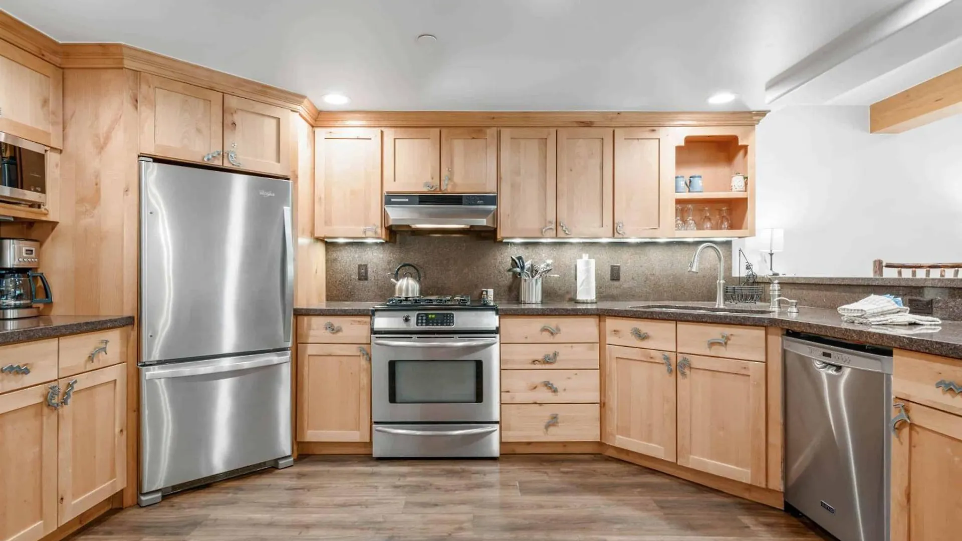 Apartment At Lionshead 101
