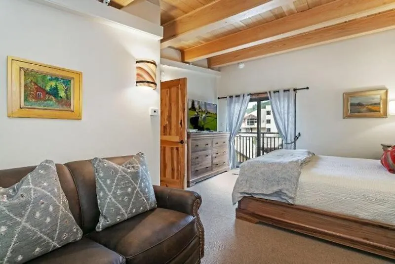 3 Bedroom In Lionshead Village At The Antlers Apartment Vail