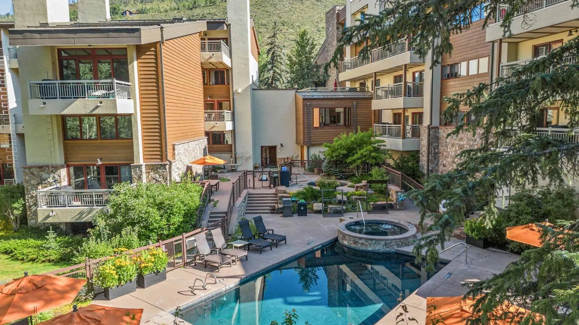 At Lionshead 250b Apartment Vail