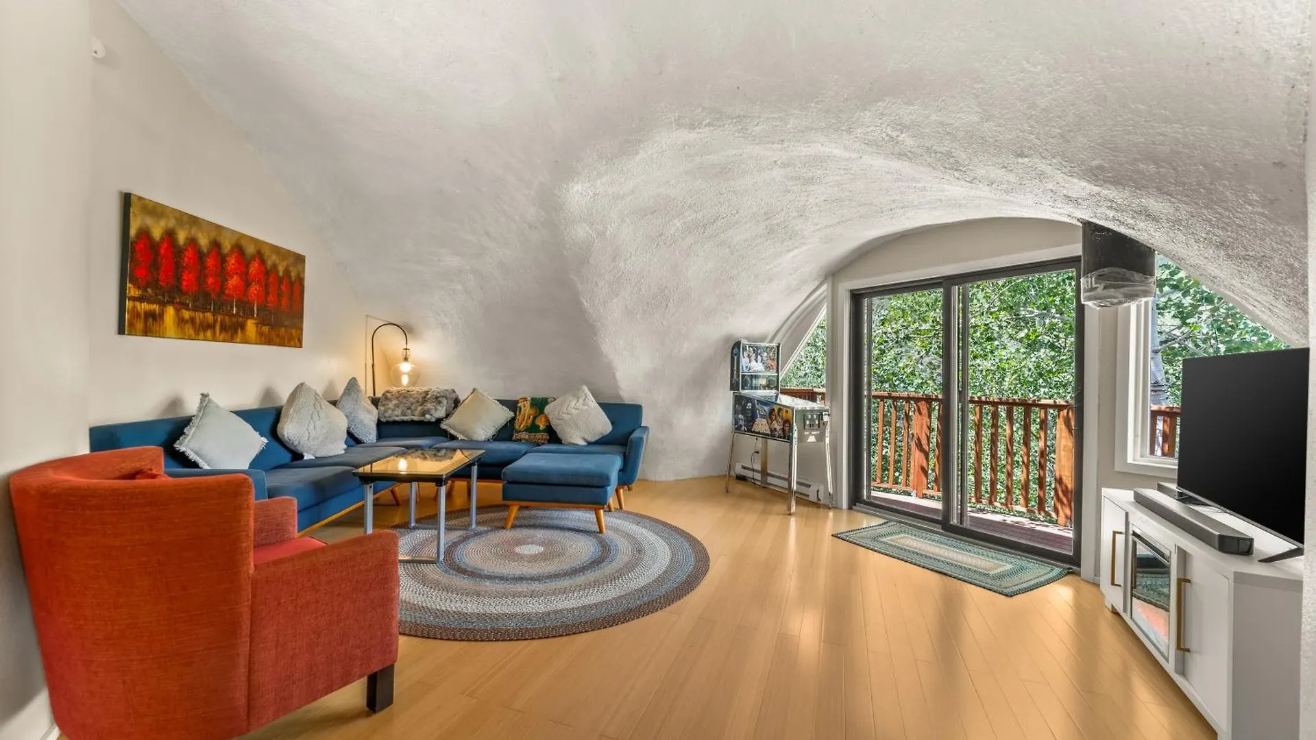 The Iconic Dome, Free Parking For Skiers! Vail