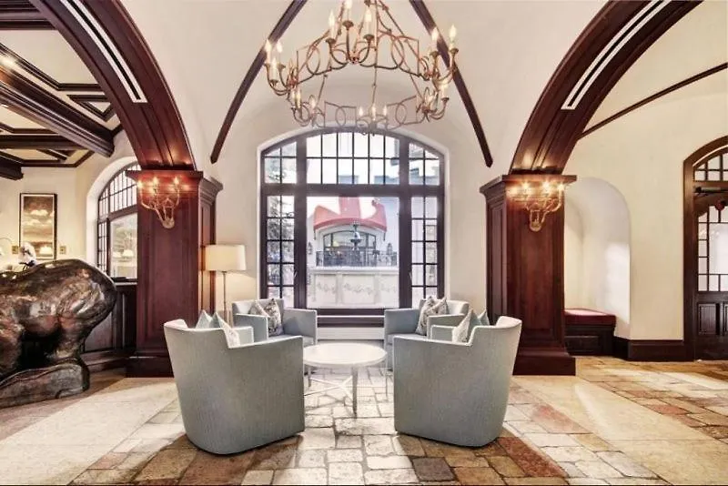 Platinum Vail: Ski-in Luxury With Rooftop Pool And Mountain Views *