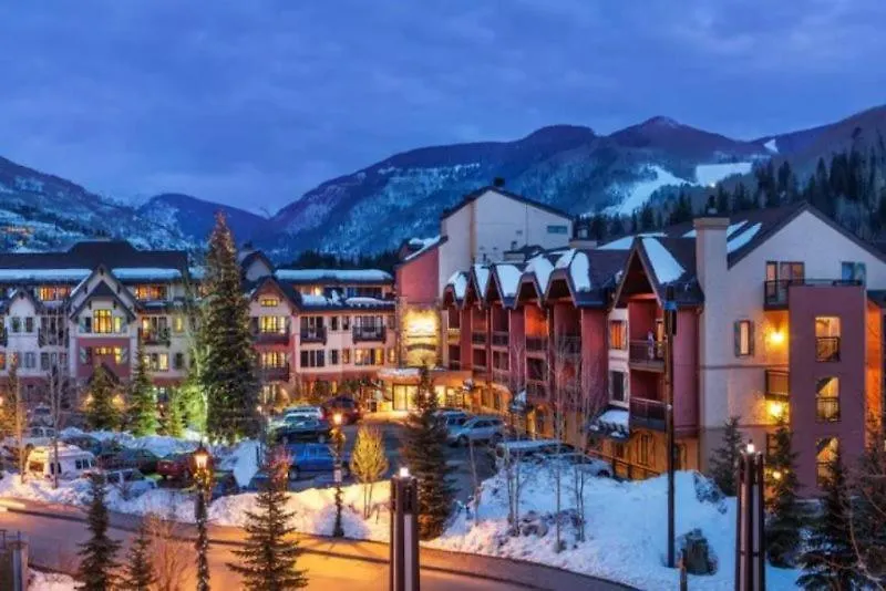 Apartment Lionshead Alpine Lodge: Ski-in/ski-out With Heated Pool