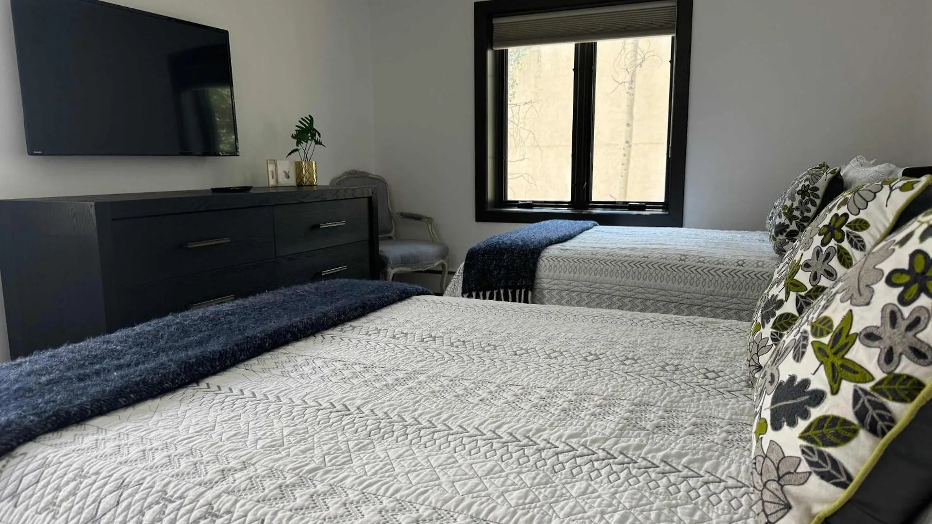 Apartment 3bdr In The Heart Of Lions Head Locker Vail