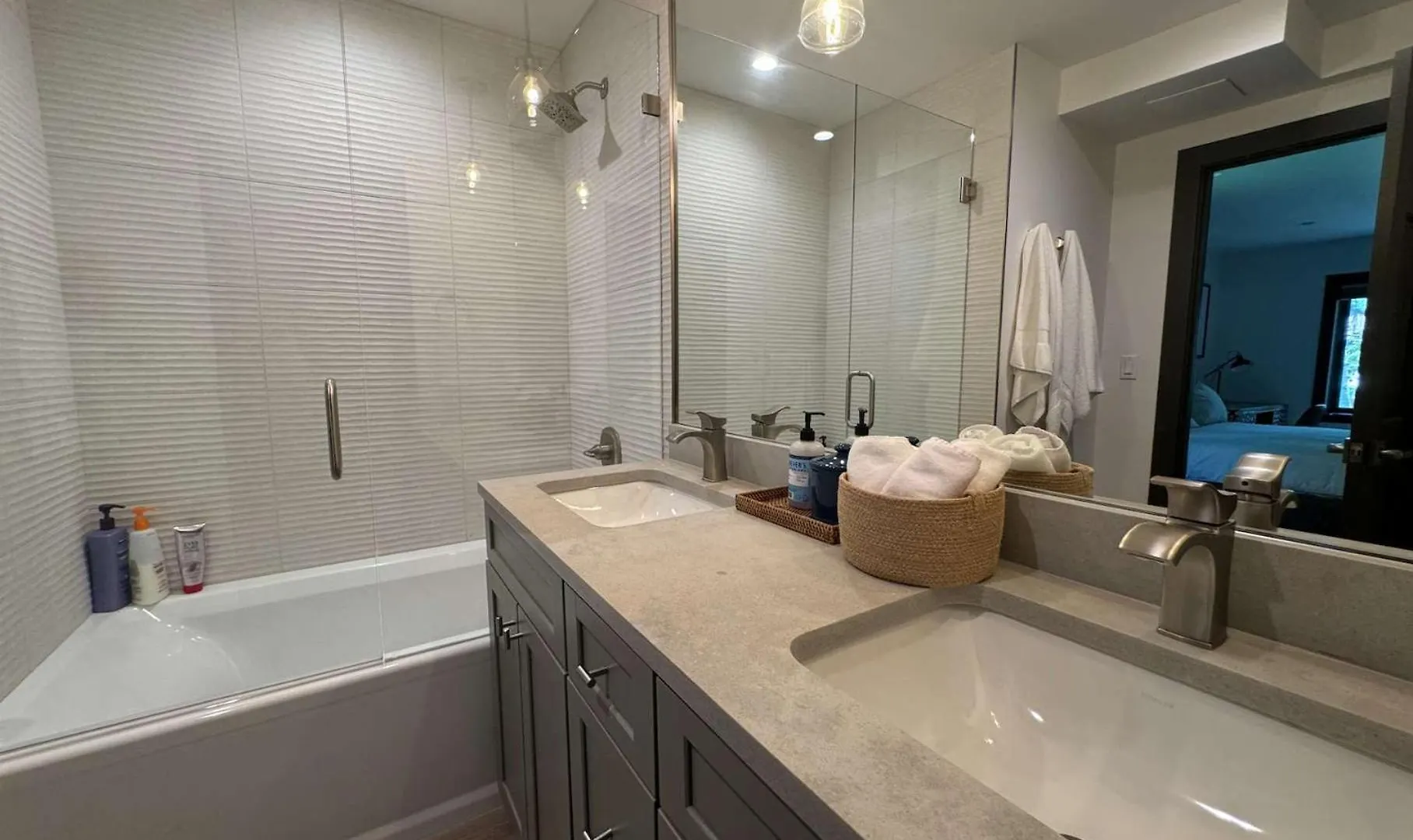 3bdr In The Heart Of Lions Head Locker