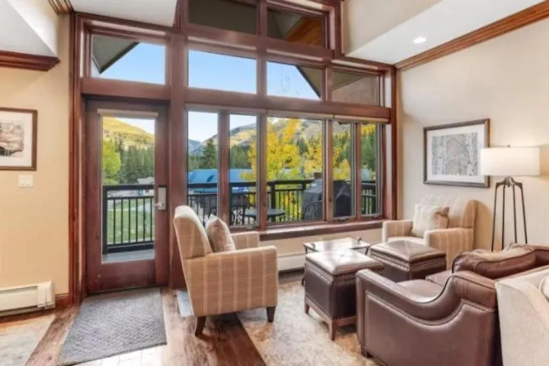 In, Out 3 Bedroom At The Eagle Bahn Gondola With Slopeside Pool Apartment Vail