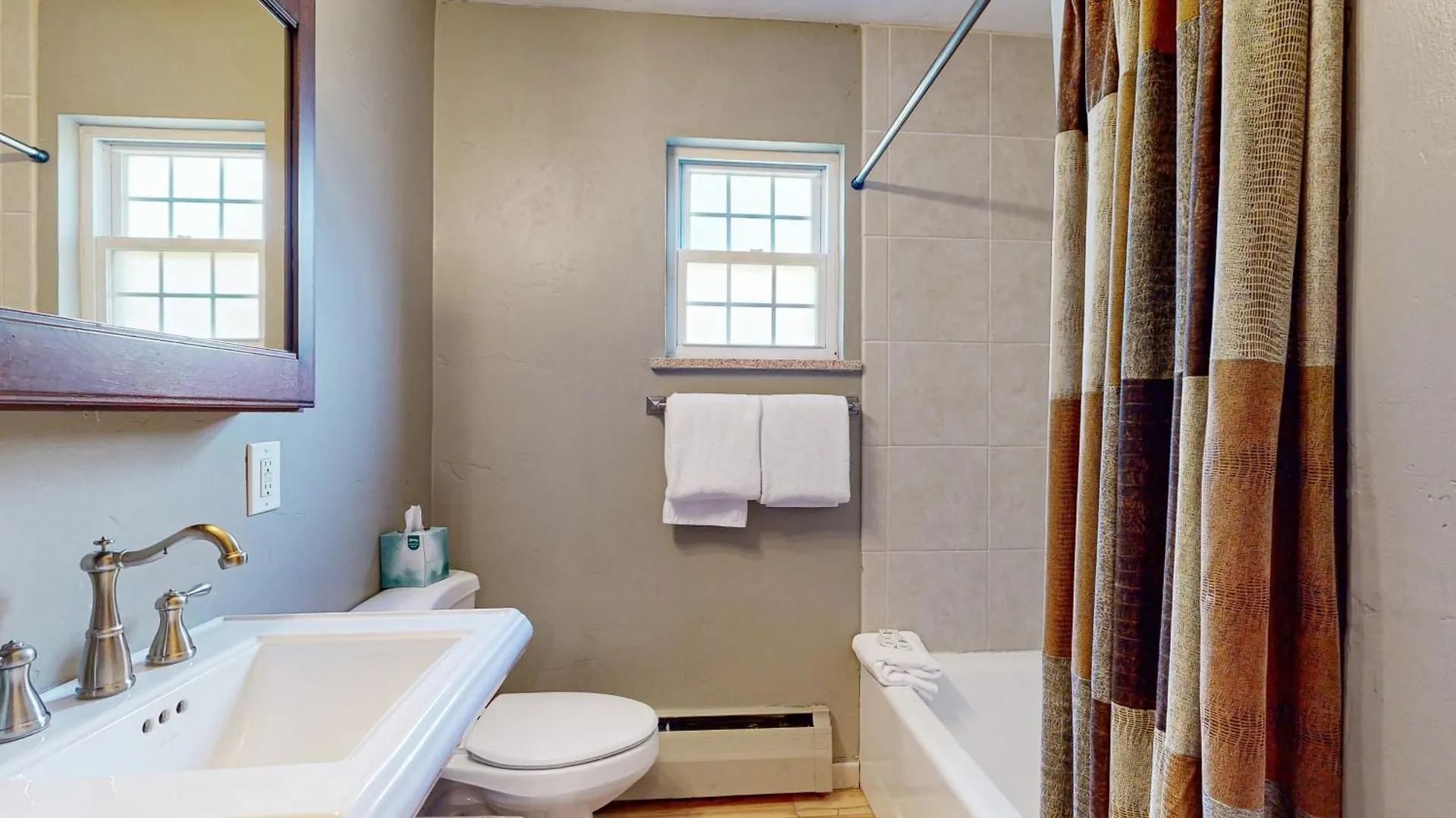 East Getaway Apartment *