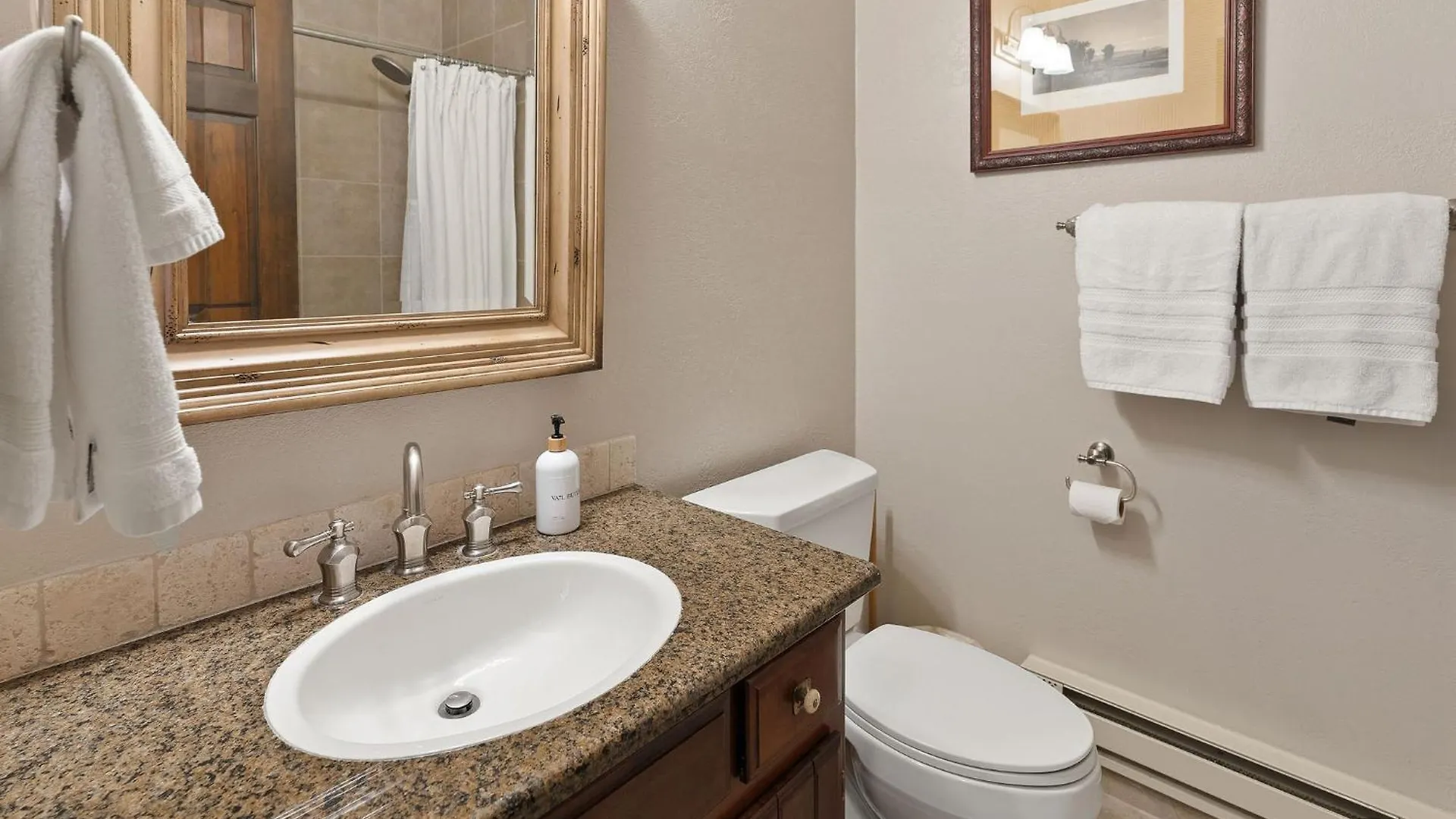Apartment 635 N Frontage - Sun 23c