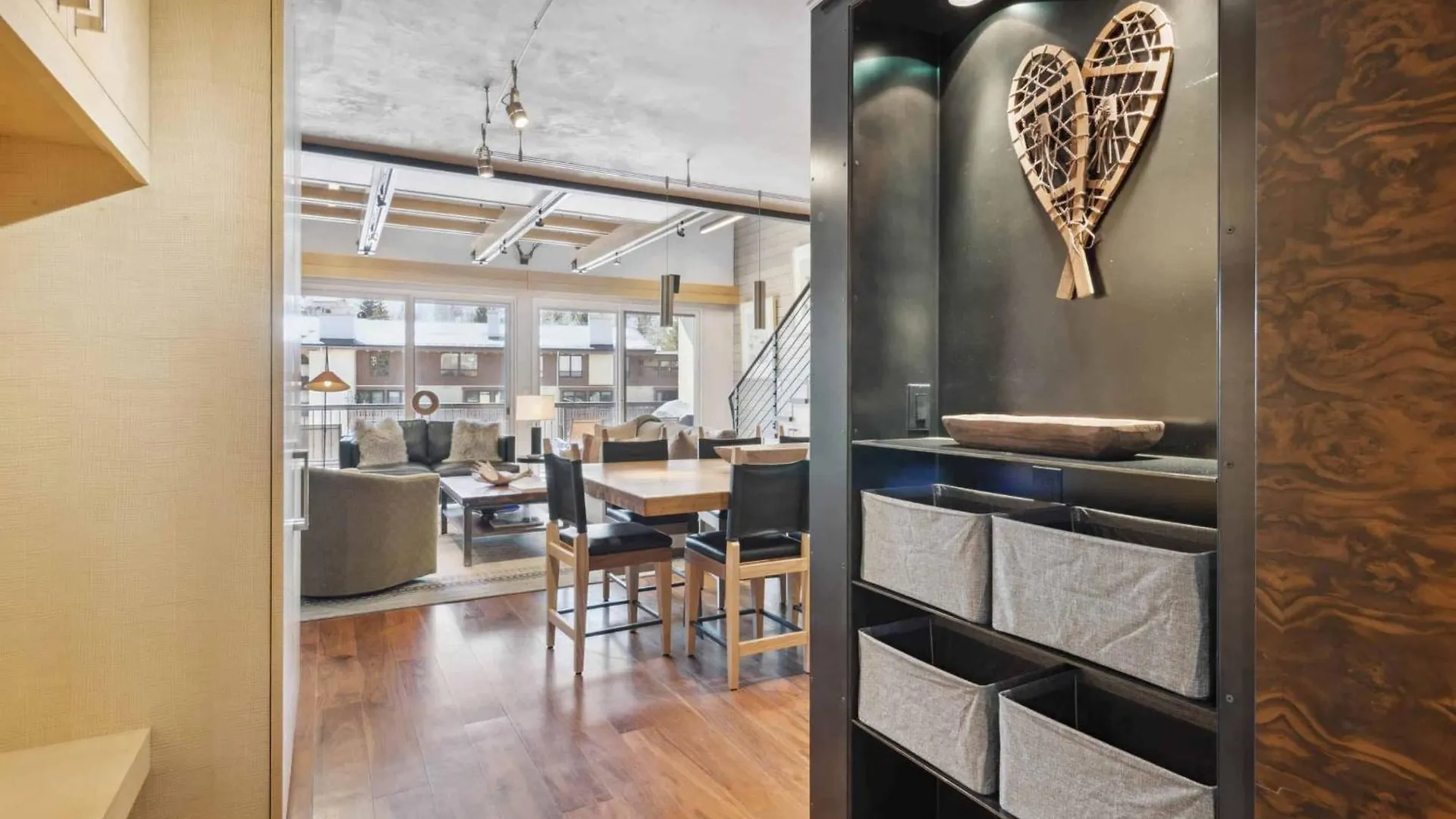 Talisman 350 By East West Hospitality Apartment *