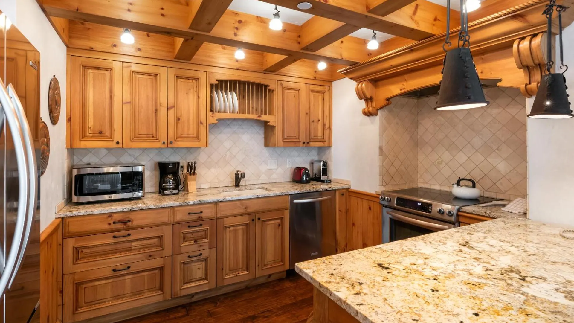 Christiania Condominiums- Coraltree Collection Resort Vail