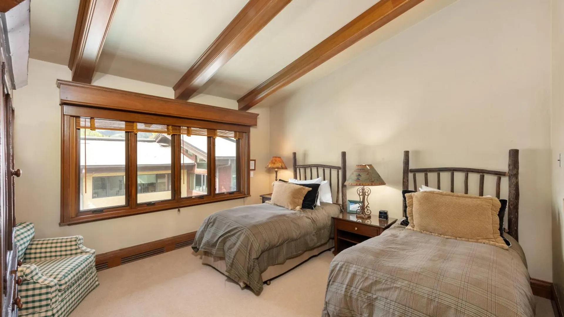 Christiania Condominiums- Coraltree Collection Resort Vail