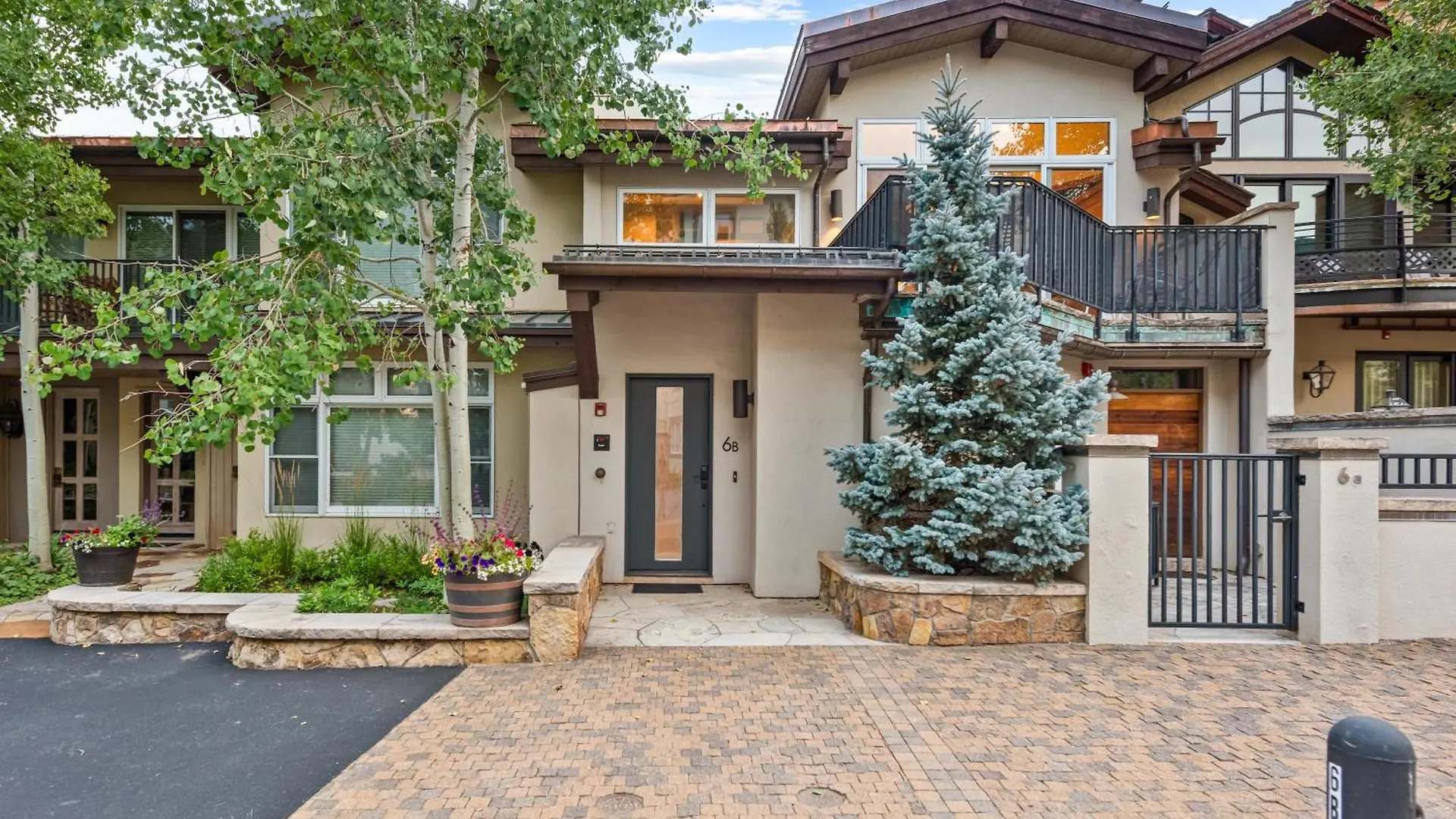 Christiania Condominiums- Coraltree Collection Resort 3*