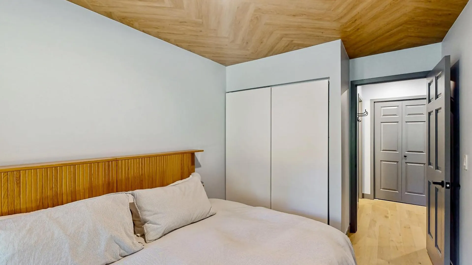 Spruce Creekside Holiday home