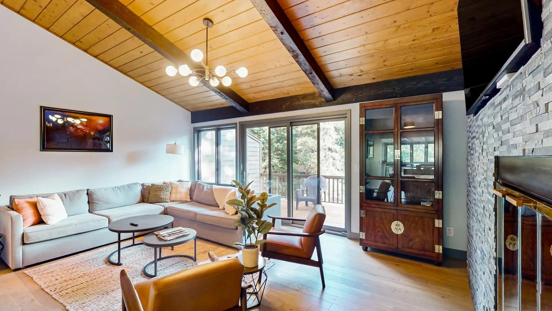Spruce Creekside Holiday home