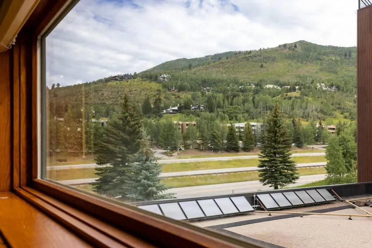 Lionshead Village 3-bd Walk To Gondola Apartment Vail