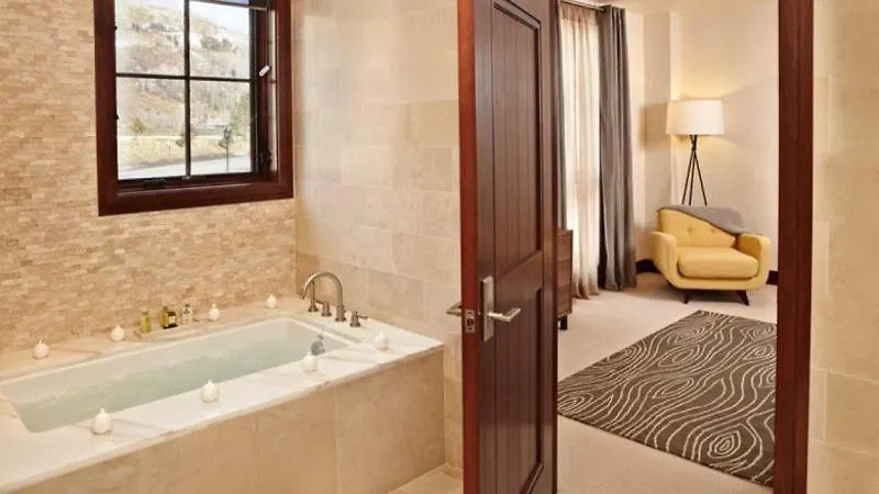 Apartment Platinum Solaris: Slope-side Luxury At Gondola Base Vail