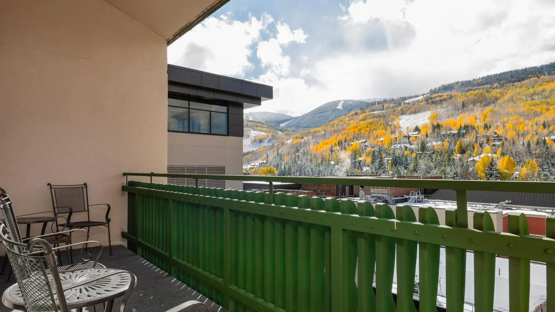 Evergreen At Hotel 3*