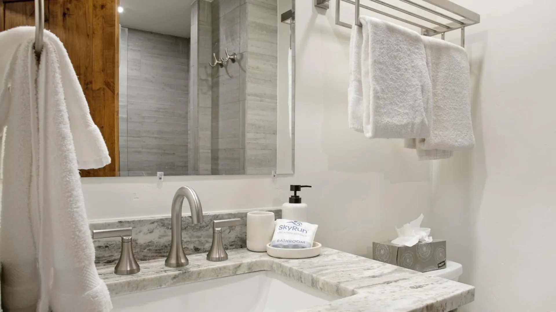 103 Fallridge Apartment Vail