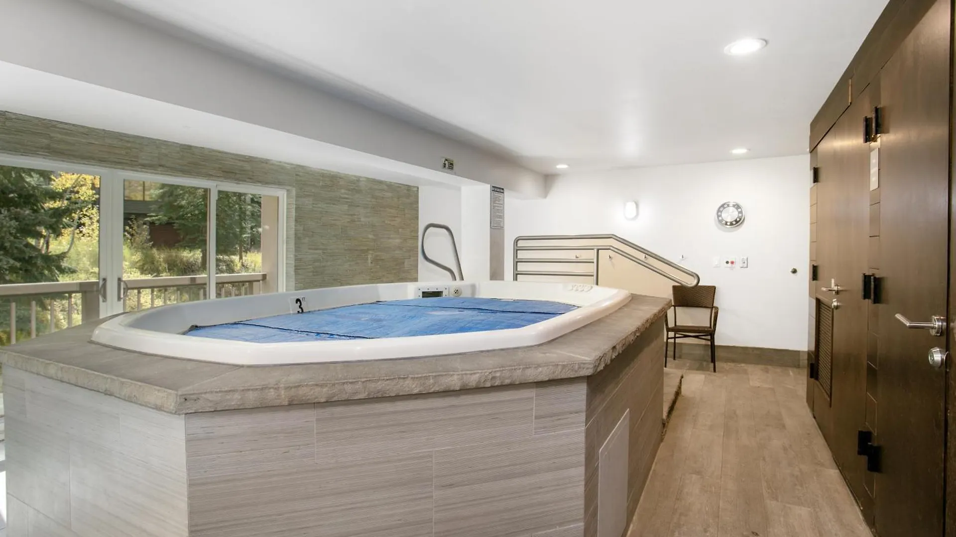Apartment 103 Fallridge Vail