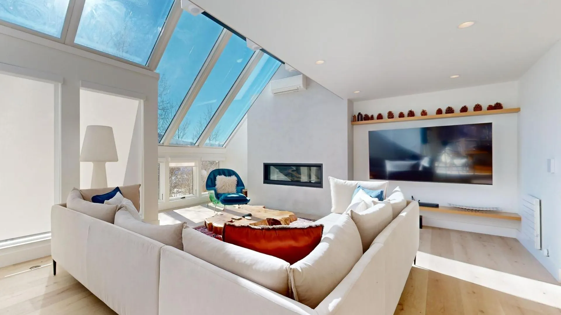 Snowfall Sanctuary, Unit 12 Holiday home