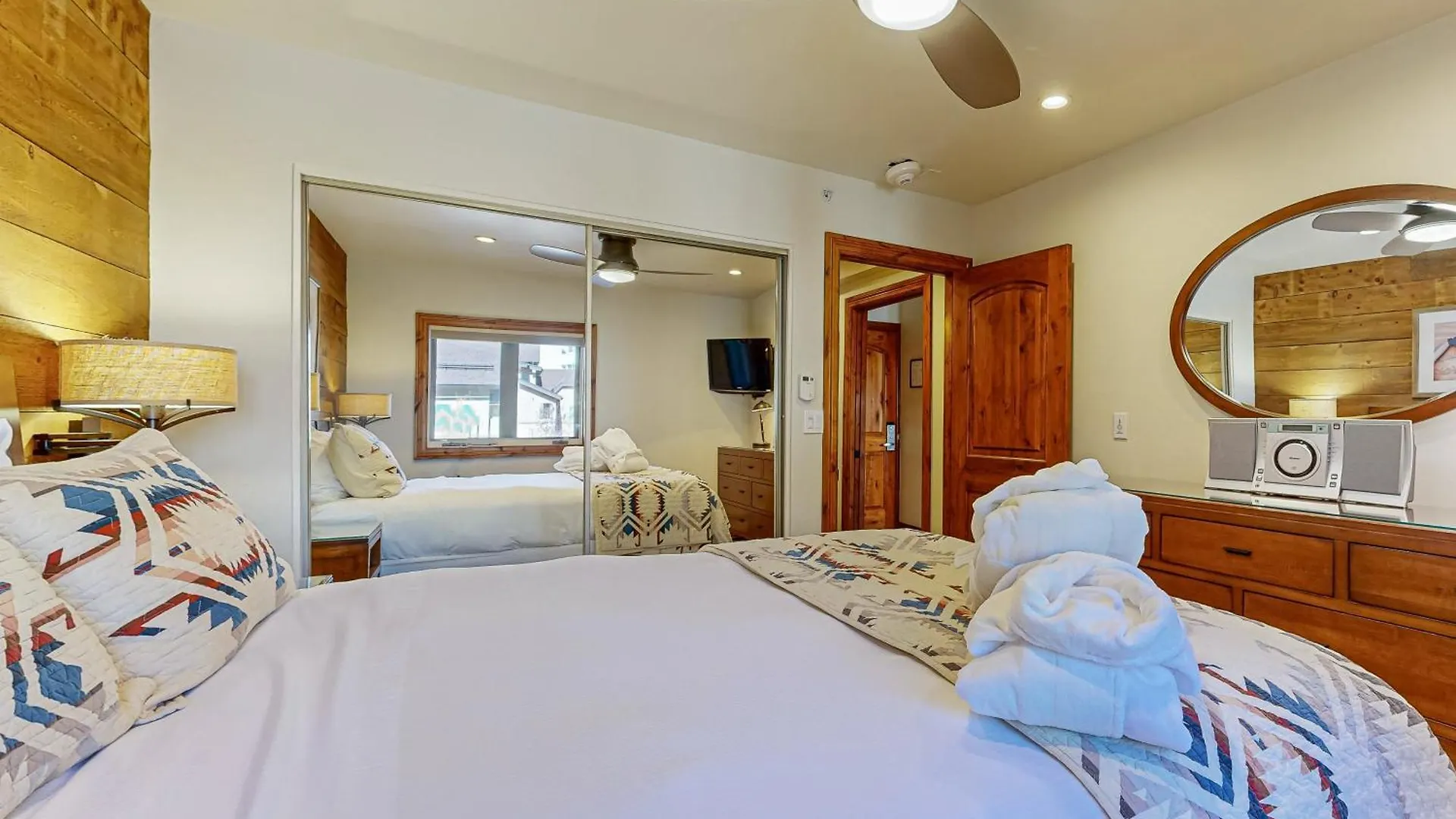 Lion Square South 556 * 베일