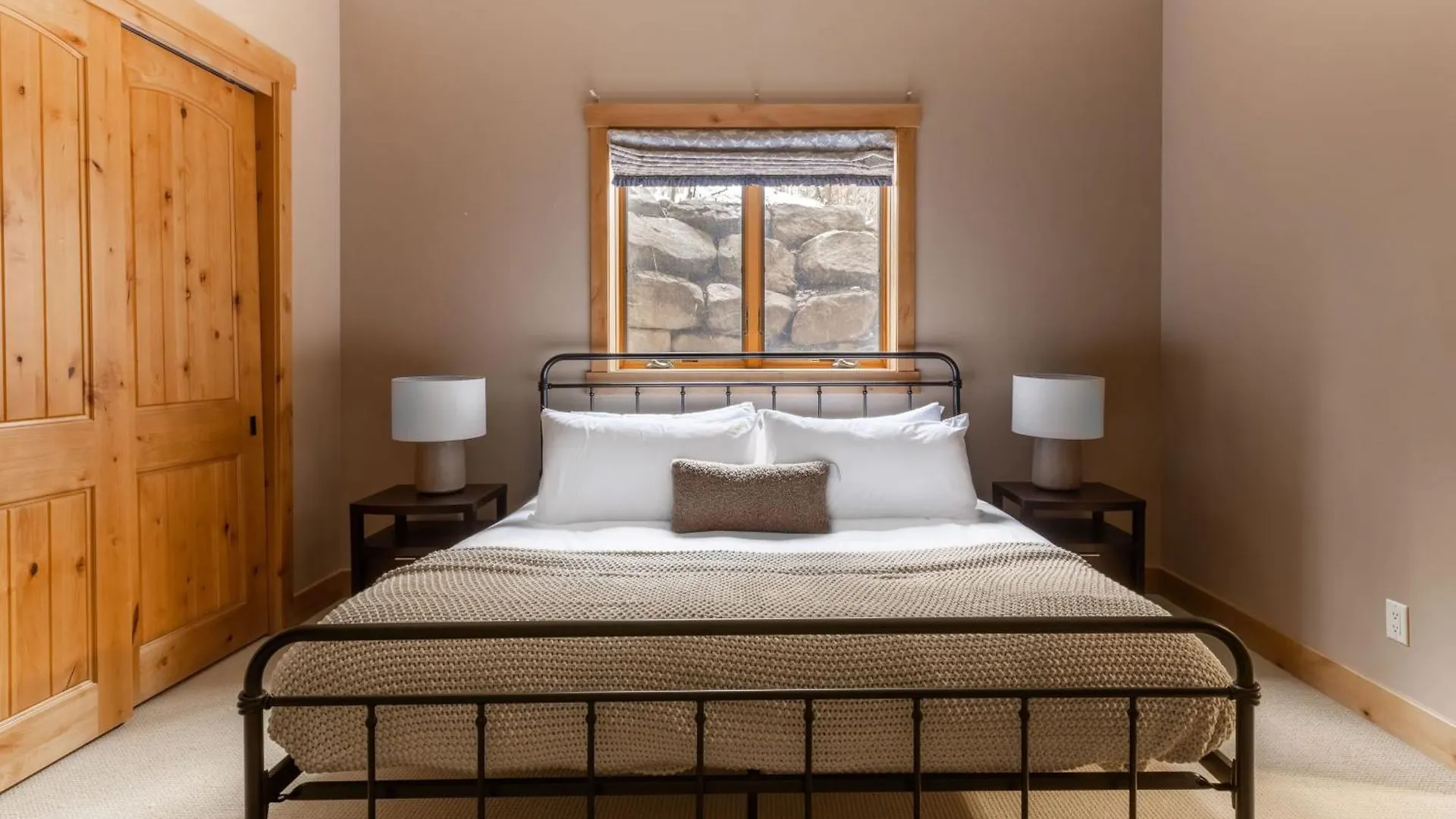 Holiday home Highline By Avantstay Breathtaking Mountain W Hot Tub Views