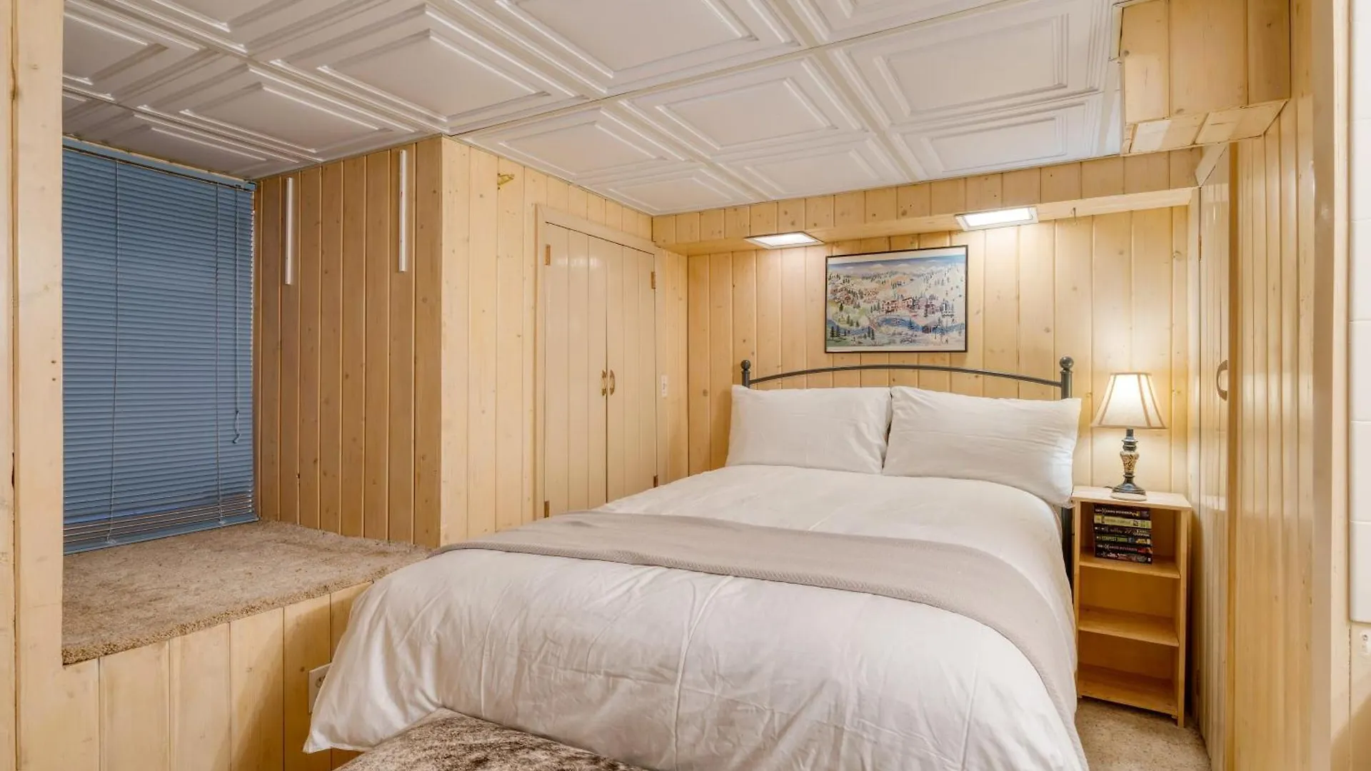 Vista Mountain Retreat W Balcony Views Near Village Holiday home Vail