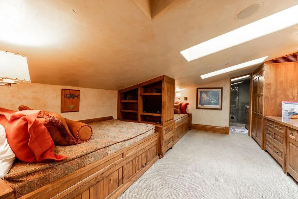 Village Center By Realty Apartment Vail