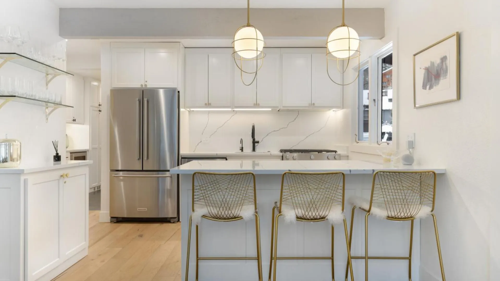 Novelle - Renovated, Chic Contemporary On Gore Creek With Hot Tub *