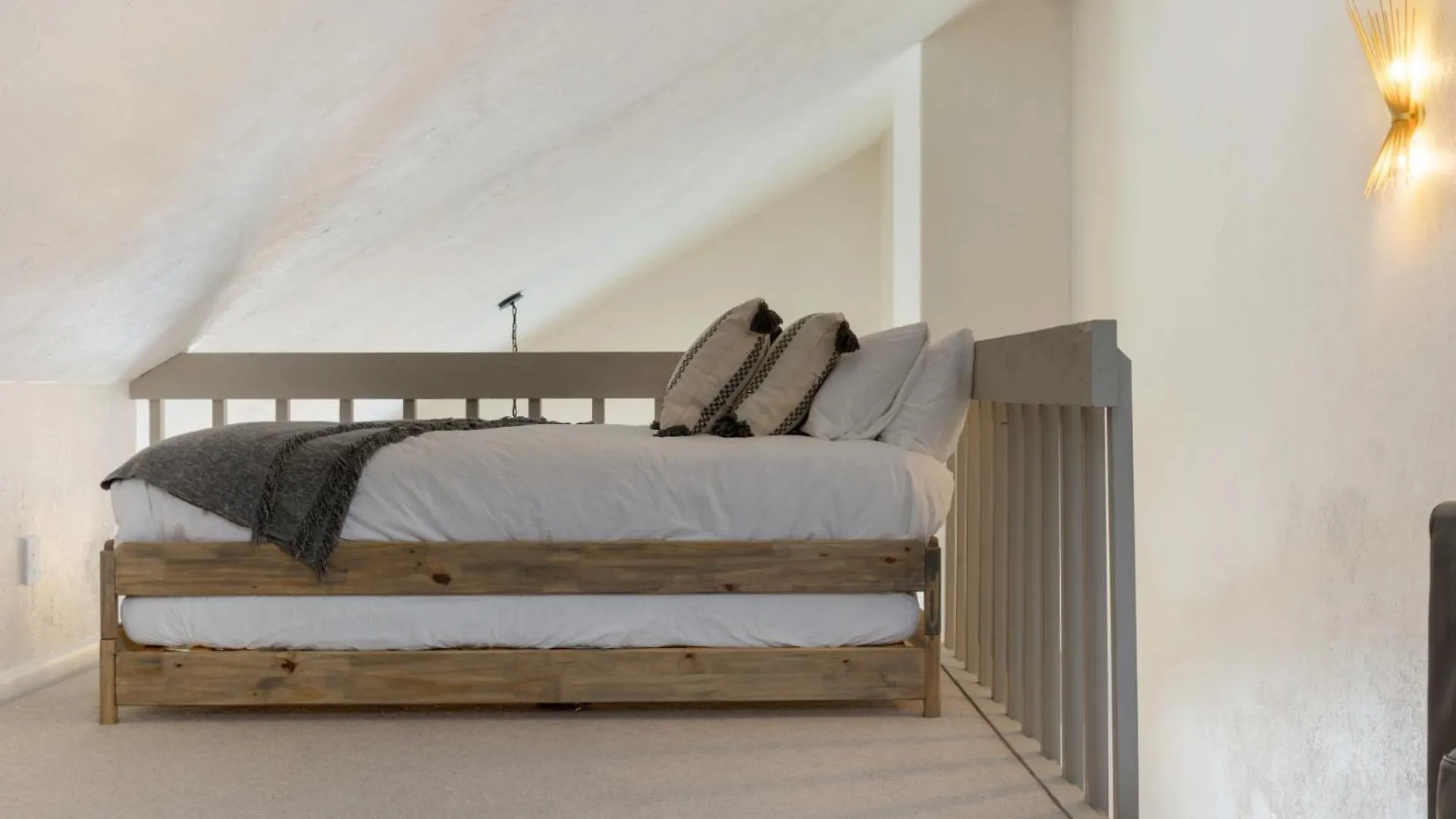 Holiday home Novelle - Renovated, Chic Contemporary On Gore Creek With Hot Tub