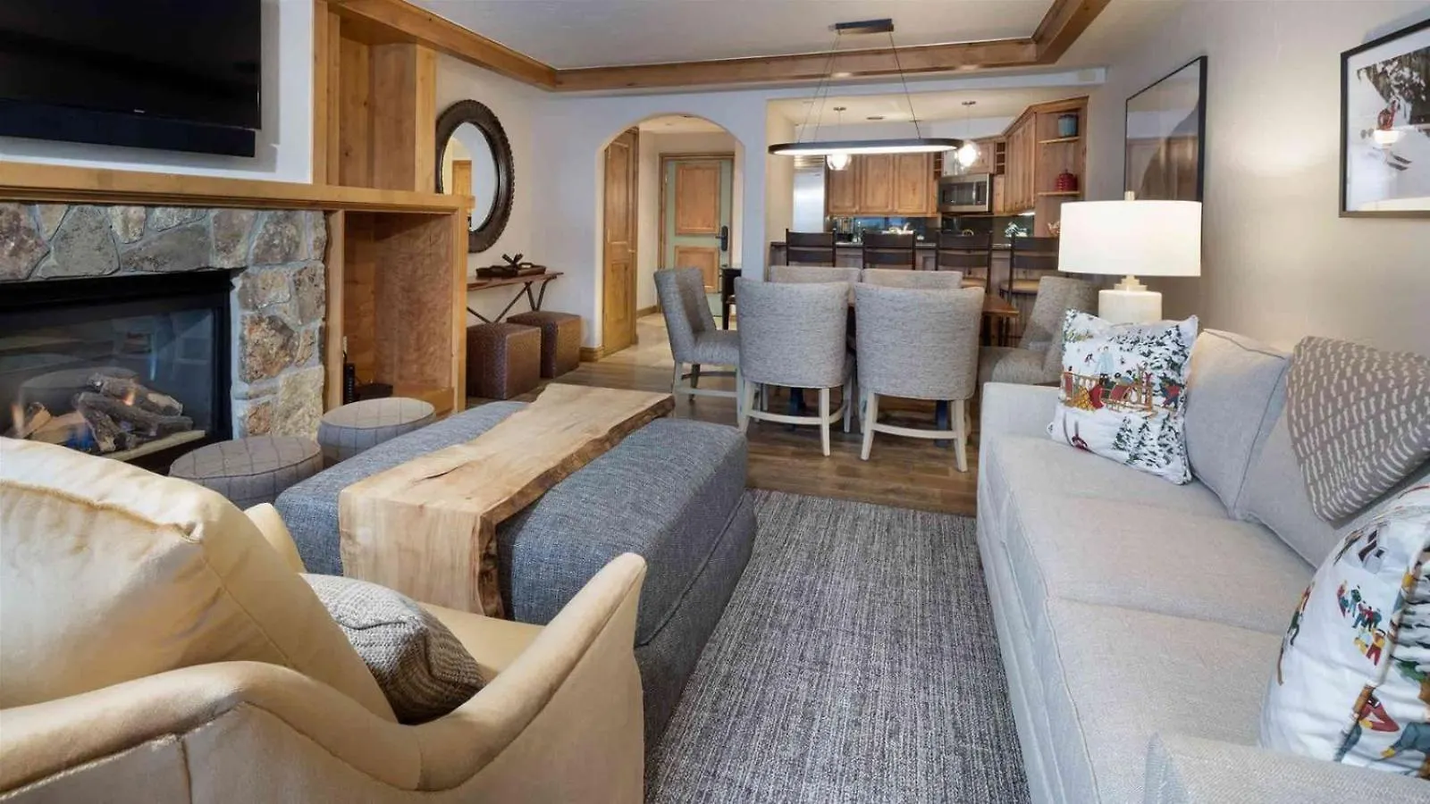 Village Gravity Haus 2 Bedroom Apartment Vail