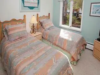 Seasons 3* Vail