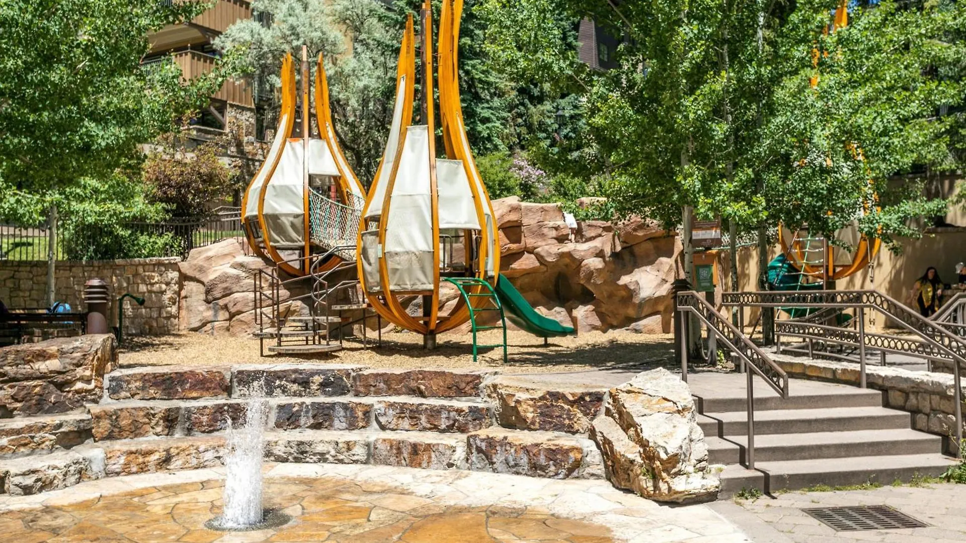 Lift House Lodge, Remodeled Downtown Lionshead Holiday home Vail