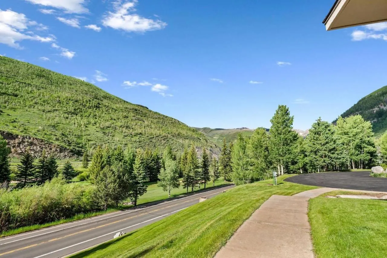 Perfectly Located Hot Tub On Bus Lines Vail
