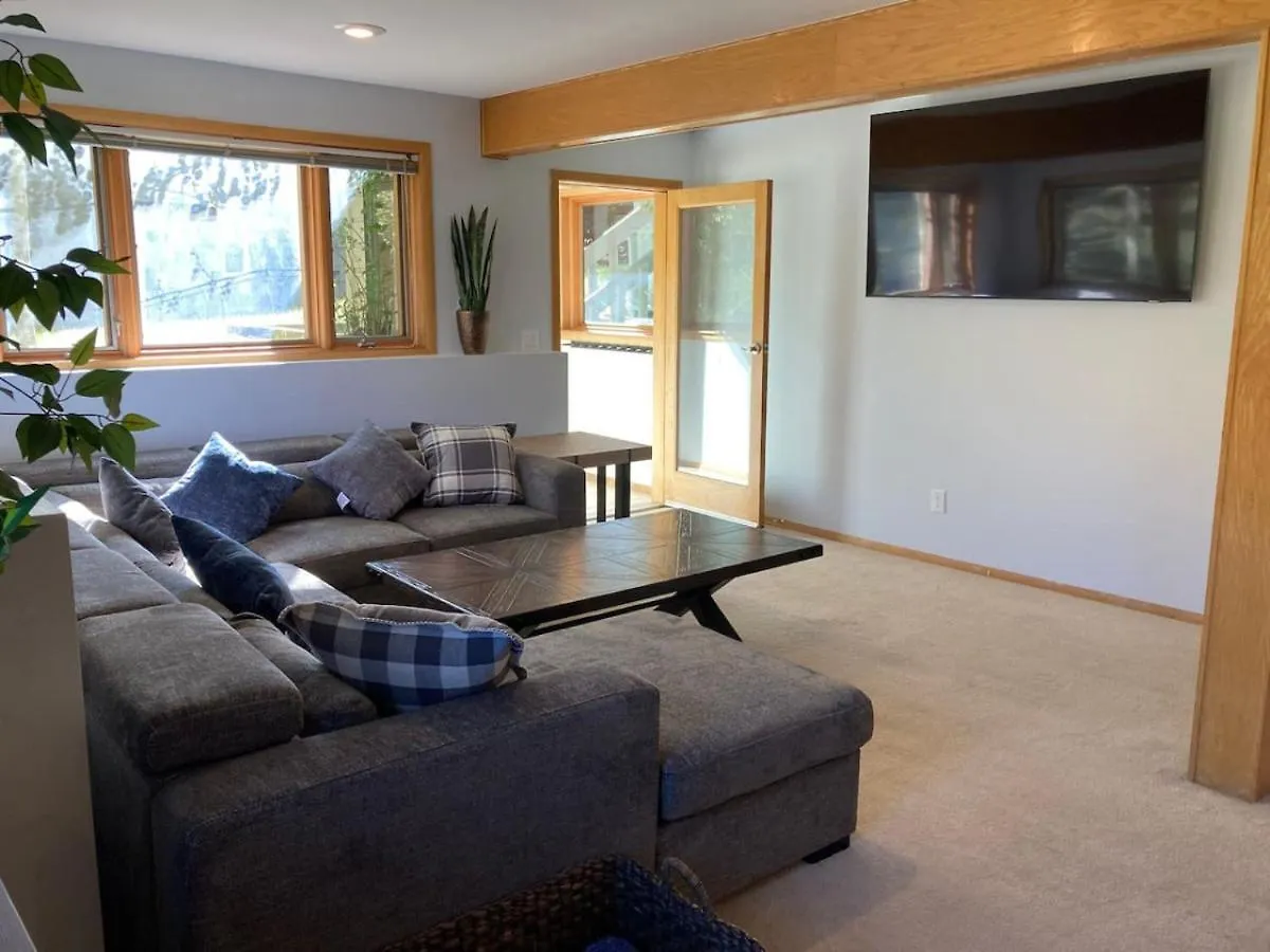 Sunny Mountainside Getaway Amazing Location Holiday home Vail