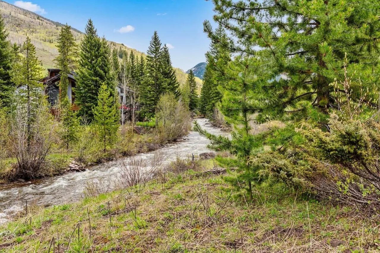 Cozy Secluded Riverfront Fireplace Parking *