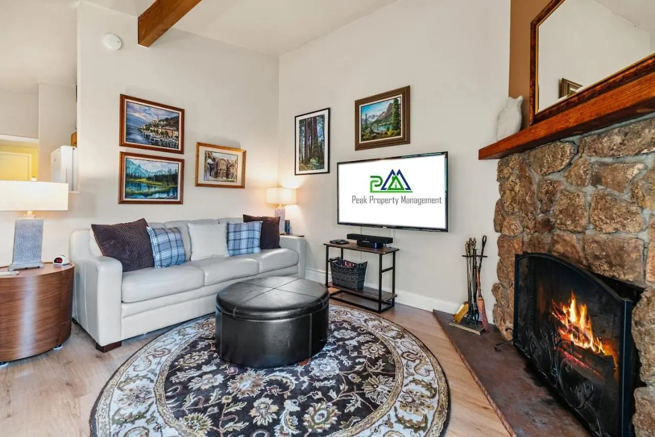 Cozy Secluded Riverfront Fireplace Parking Holiday home