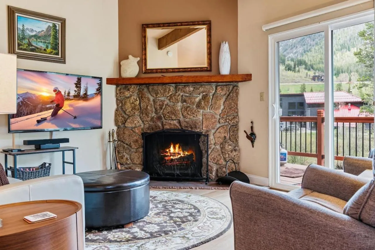 Holiday home Cozy Secluded Riverfront Fireplace Parking