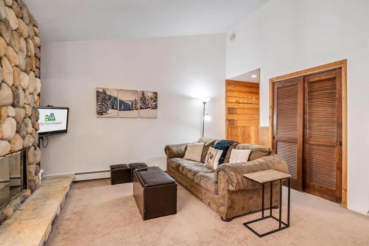 Downtown Village Perfect Location Fireplace Holiday home