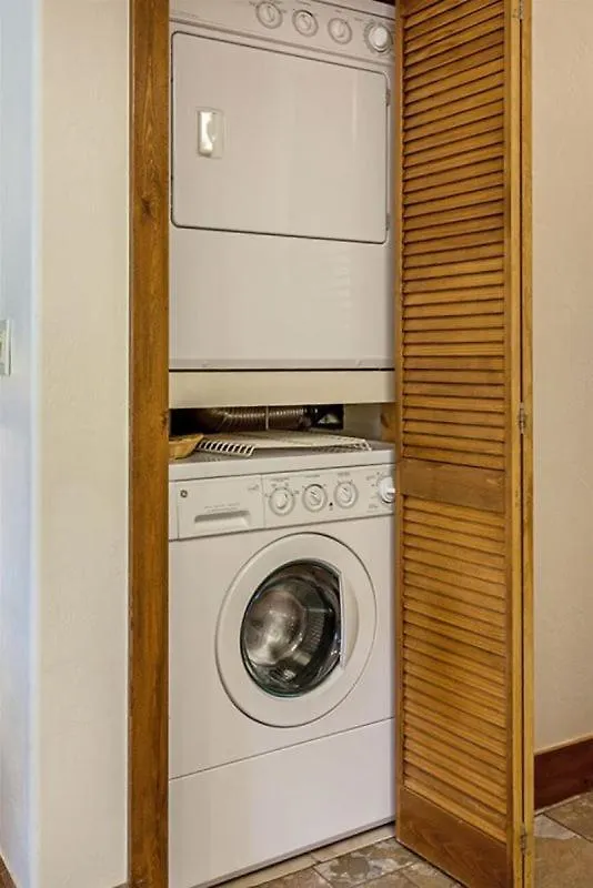 Convenient 2br In Lionshead Village W- Pool, Hot Tub More! Apartment *