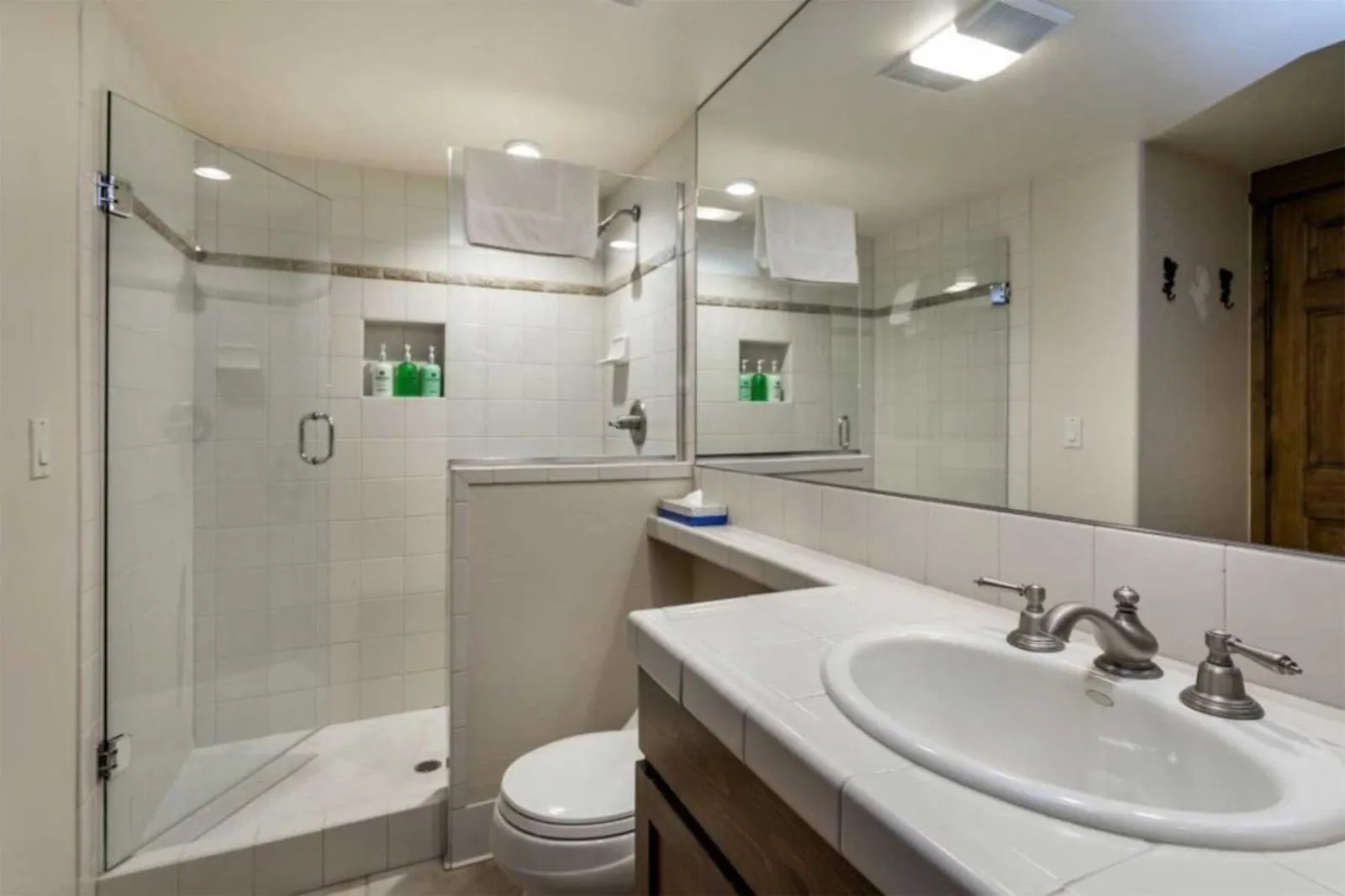 Apartment Convenient 2br In Lionshead Village W- Pool, Hot Tub More! Vail