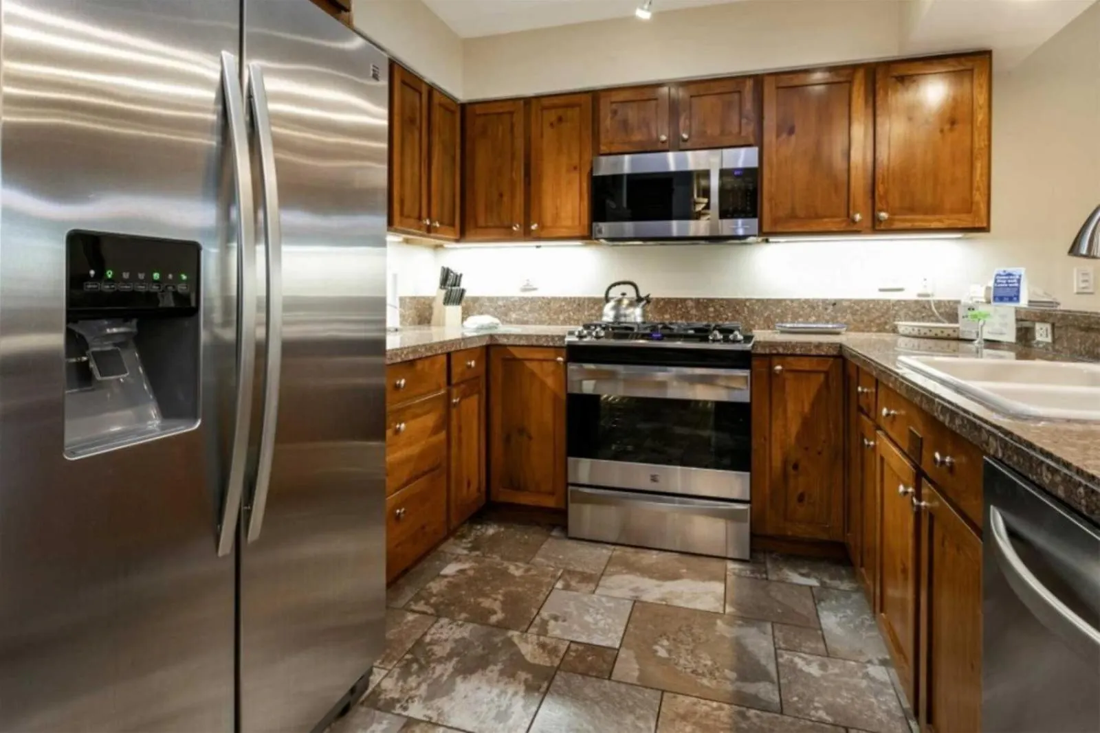 Apartment Convenient 2br In Lionshead Village W- Pool, Hot Tub More! *