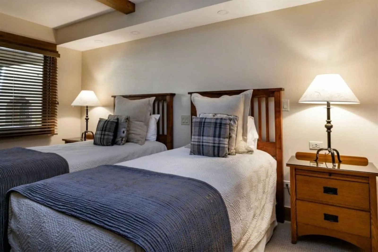Convenient 2br In Lionshead Village W- Pool, Hot Tub More! Apartment