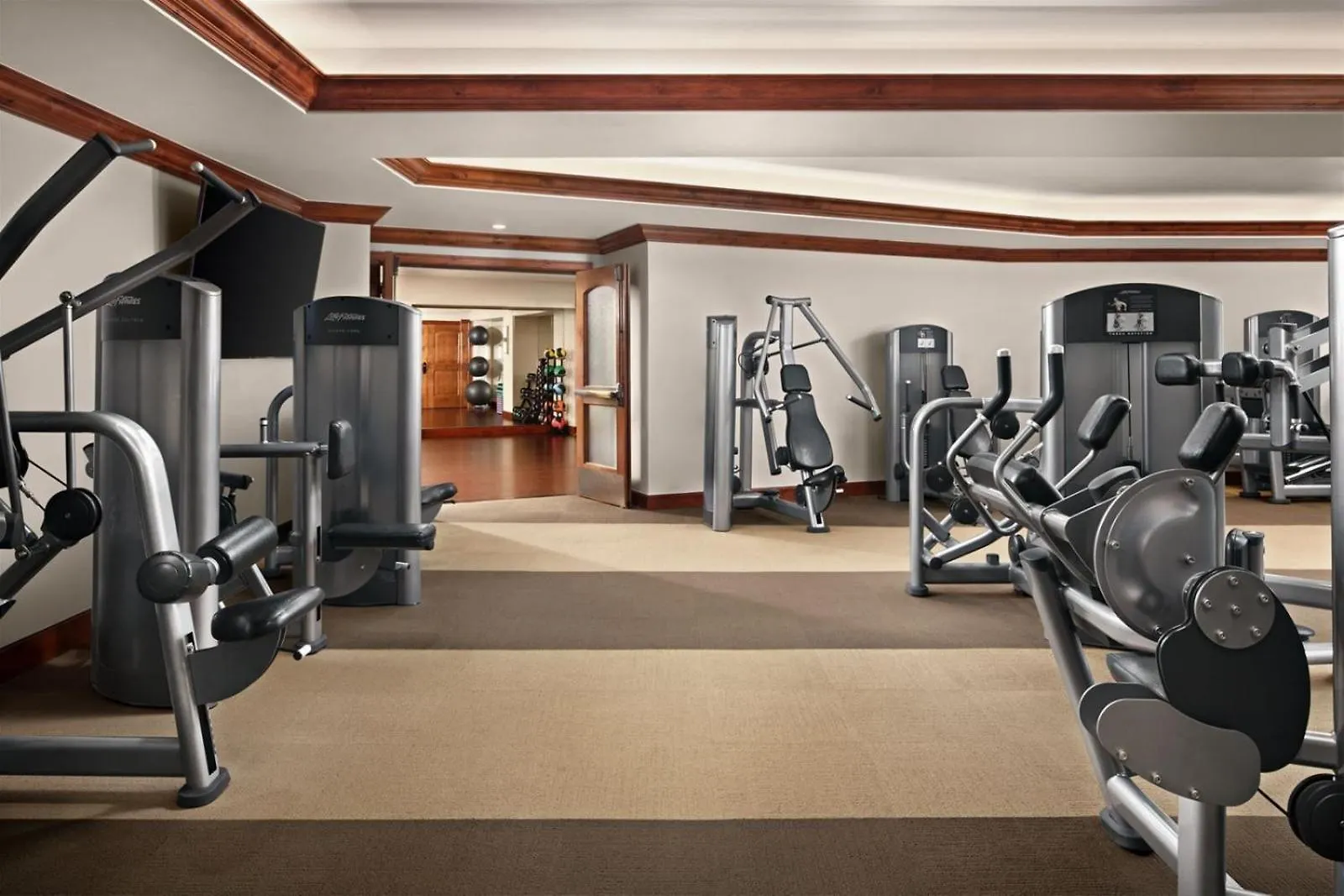 Apartment Platinum Ritz-carlton 4 Bedroom Mountain Just One Block From The Eagle Bahn Gondola