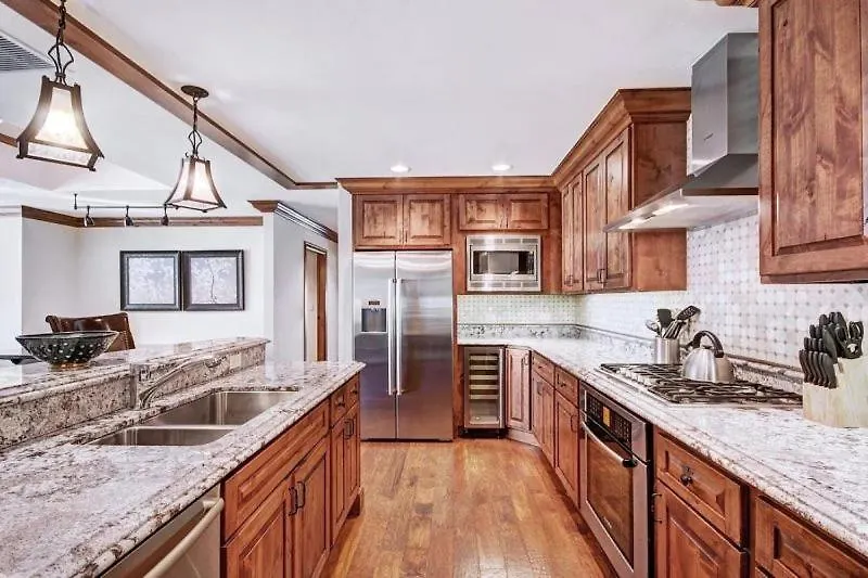 Apartment Ritz Carlton 3 Bedroom *