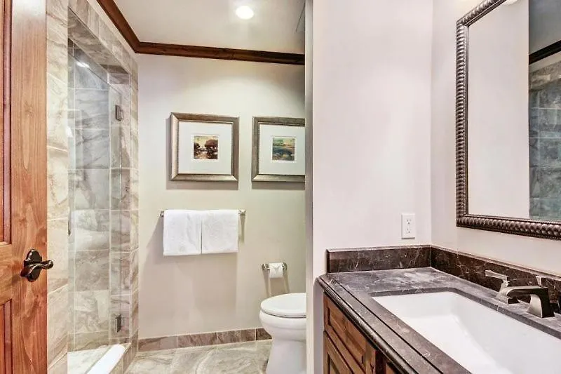 Apartment Ritz Carlton 3 Bedroom