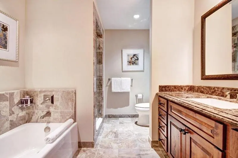 Ritz Carlton 3 Bedroom