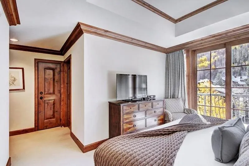 Ritz Carlton 3 Bedroom Apartment