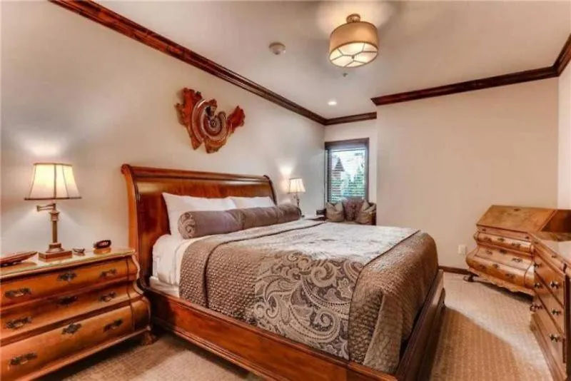 Apartment Lionshead Alpine Lodge: Ski-in/ski-out With Heated Pool Vail