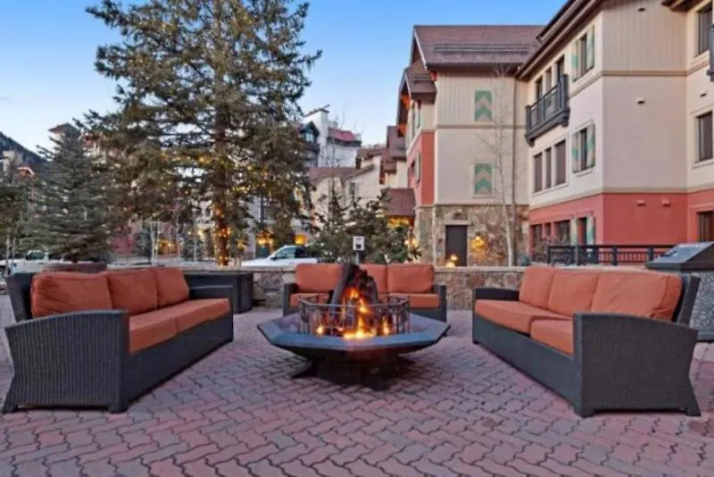 Apartment Lionshead Alpine Lodge: Ski-in/ski-out With Heated Pool Vail