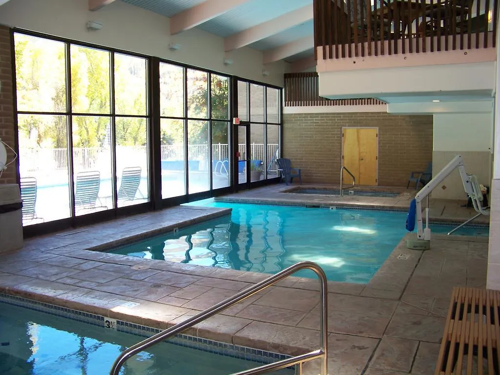 Sandstone Creek Club アパートホテル 3*